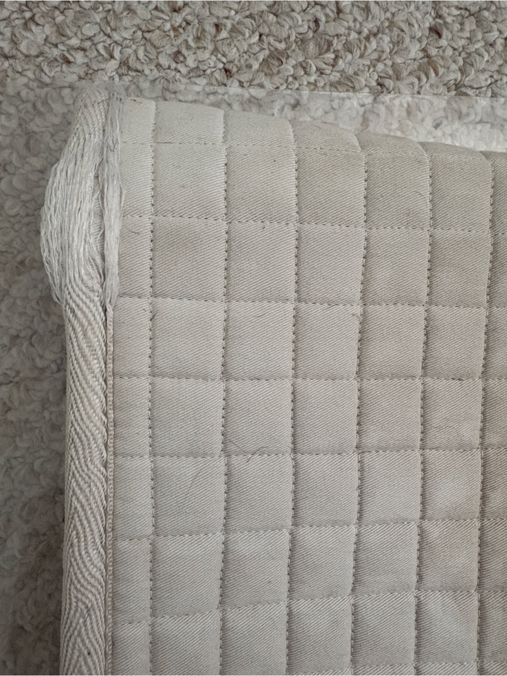 Back on Track Dressage Saddle Pad - White - Picture 5 of 10